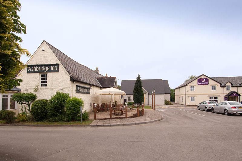 Premier Inn Cwmbran Exterior photo
